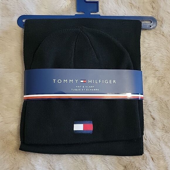 TOMMY HILFIGER 2-PIECE BLACK HAT AND SCARF SET, NEW! - Picture 1 of 5